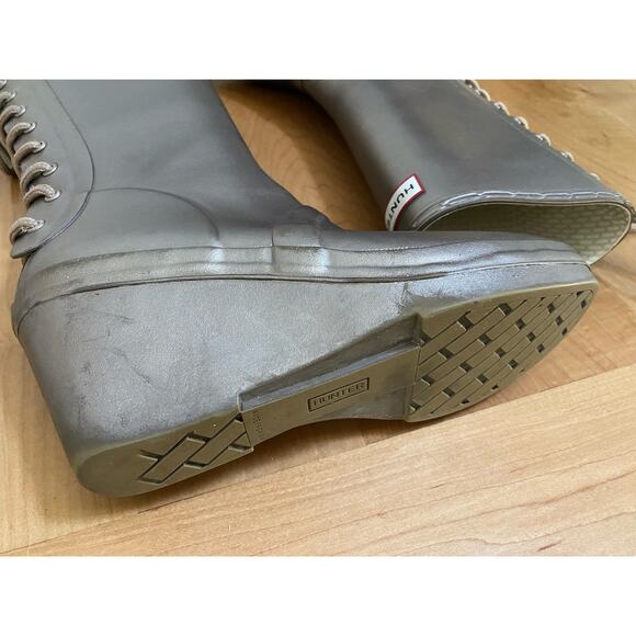 Rare! Hunter Sz 9 - 10 Verbier Lace Up Wedge Platform Rain Boots Titanium Gold - Picture 9 of 11
